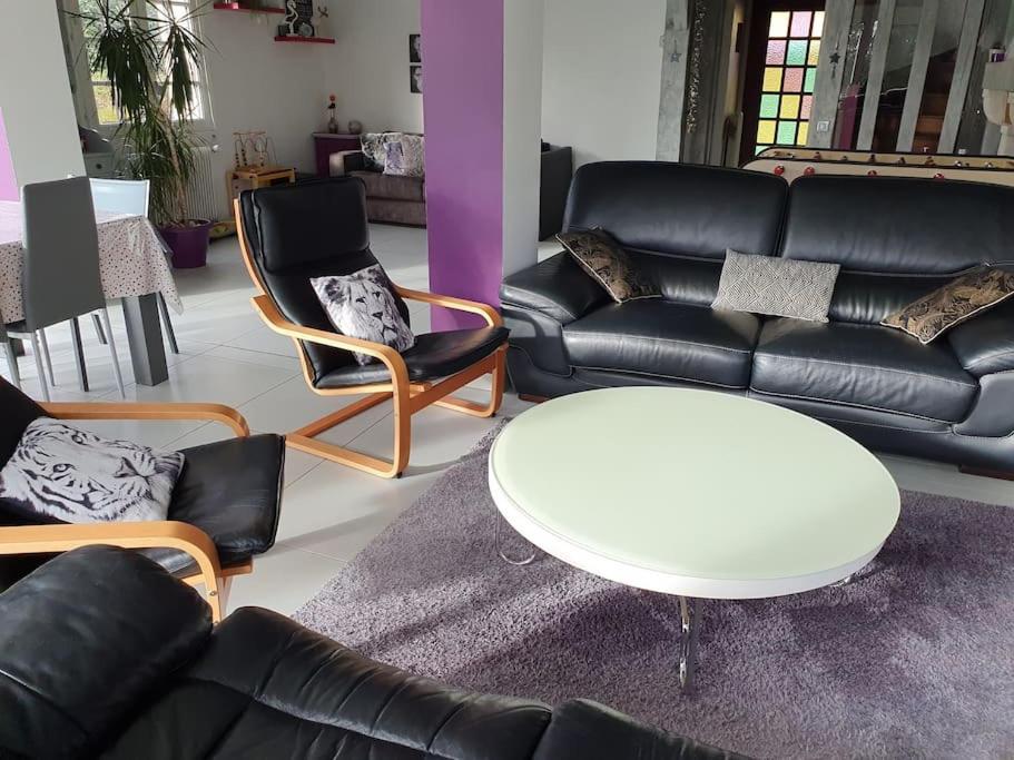 La Mare Aux Chevres Villa Reux Екстериор снимка